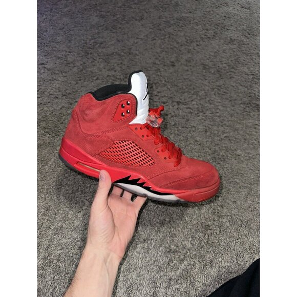 Jordan 5 Red Suede 2017 Size 9 - Picture 1 of 3